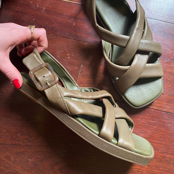 Vince Spruce Fisherman Sandal, Sz 9 - Picture 5 of 6